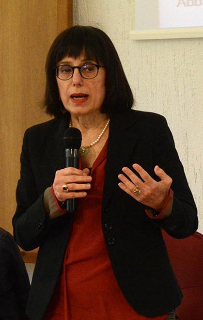 Incendi, dimezzate le aree bruciate 