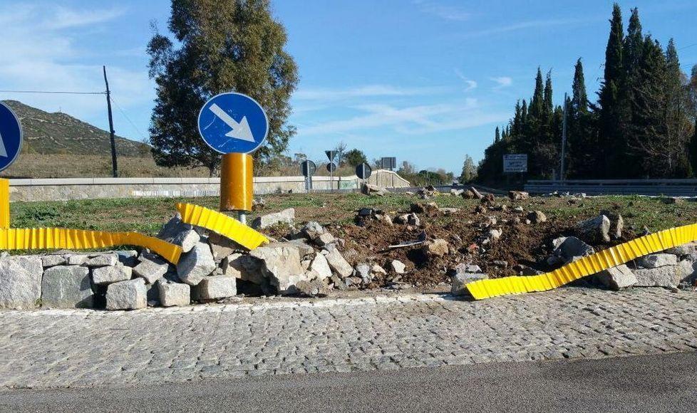 La rotonda della “Marfili” registra un nuovo incidente