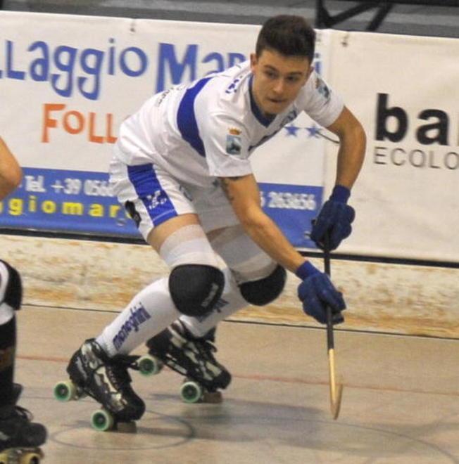 La stracittadina si colora di giallorosso Follonica-Scs 5-7 