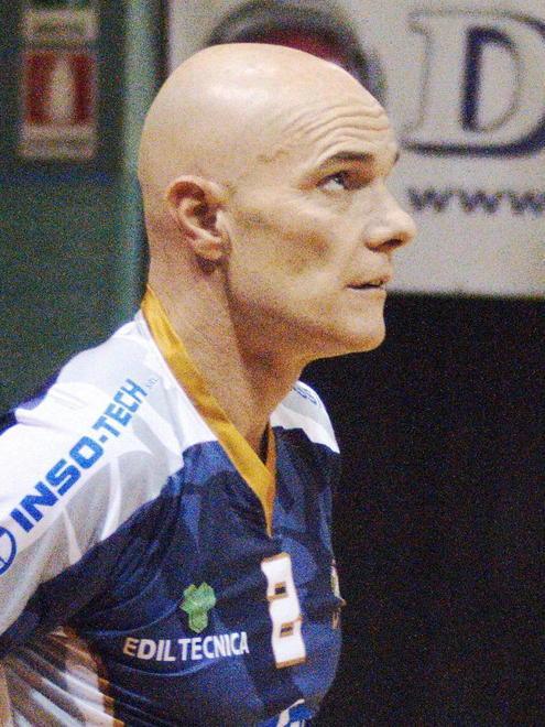 Pallavolo Massa, la prima fuga 