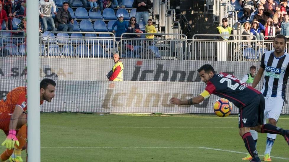 Cagliari, cuore e lotta È festa al Sant’Elia