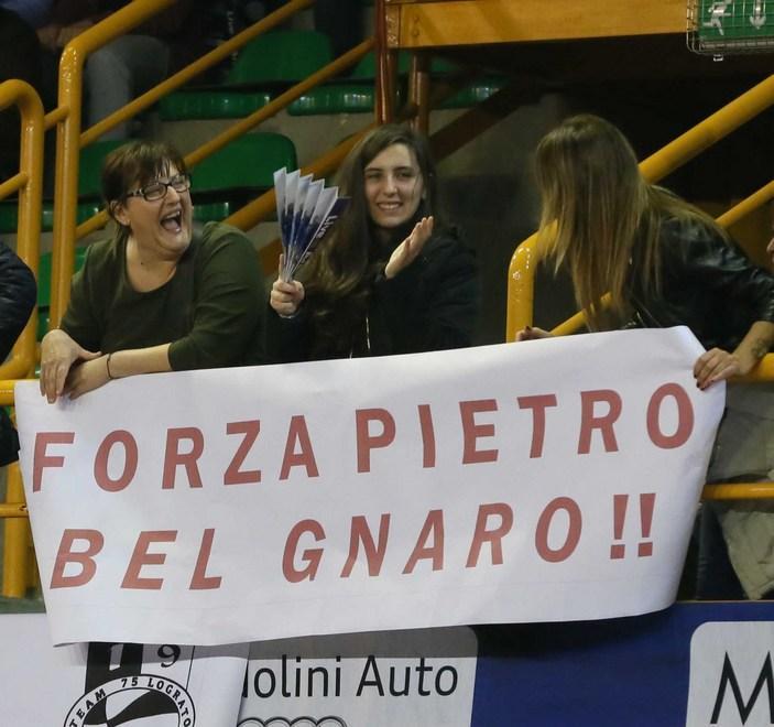 I BRESCIANI APPLAUDONO ARADORI