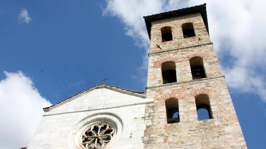 Il Pd al parroco: non chiuda la chiesa di Valdicastello