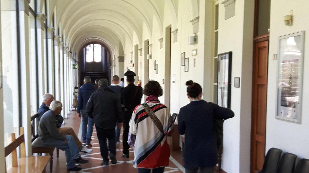 Un corridoio del tribunale di Lucca