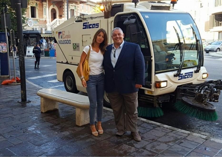 Rifiuti, sindaco e assessora «Progetto solo nostro» 