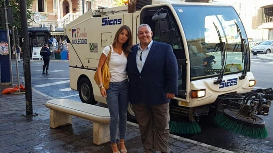 Rifiuti, sindaco e assessora «Progetto solo nostro»