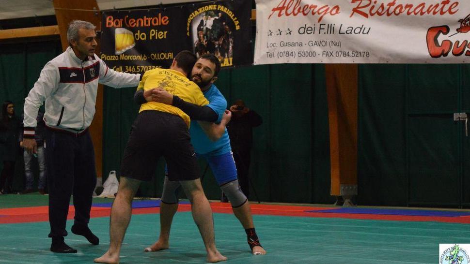 Le lezioni d’Istrumpa conquistano le cortes