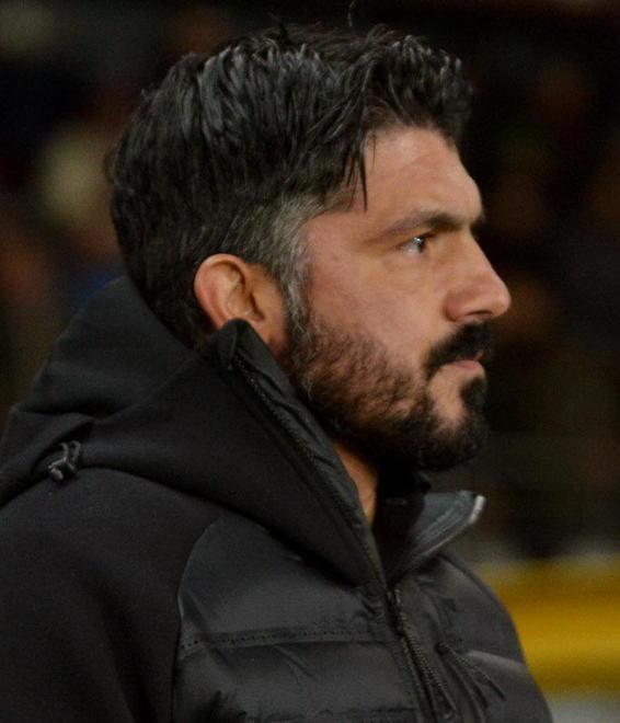 Il comandante Gattuso non lascia la nave 