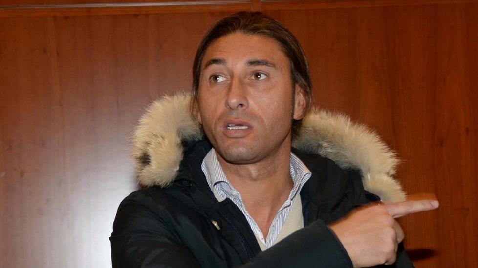 Amoroso chiede due rinforzi per salvare il GhiviBorgo
