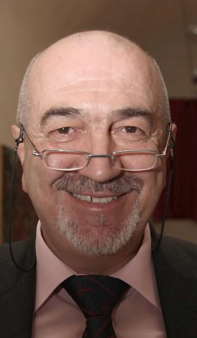 Luigi Costi ha scritto di libertà e fratellanza