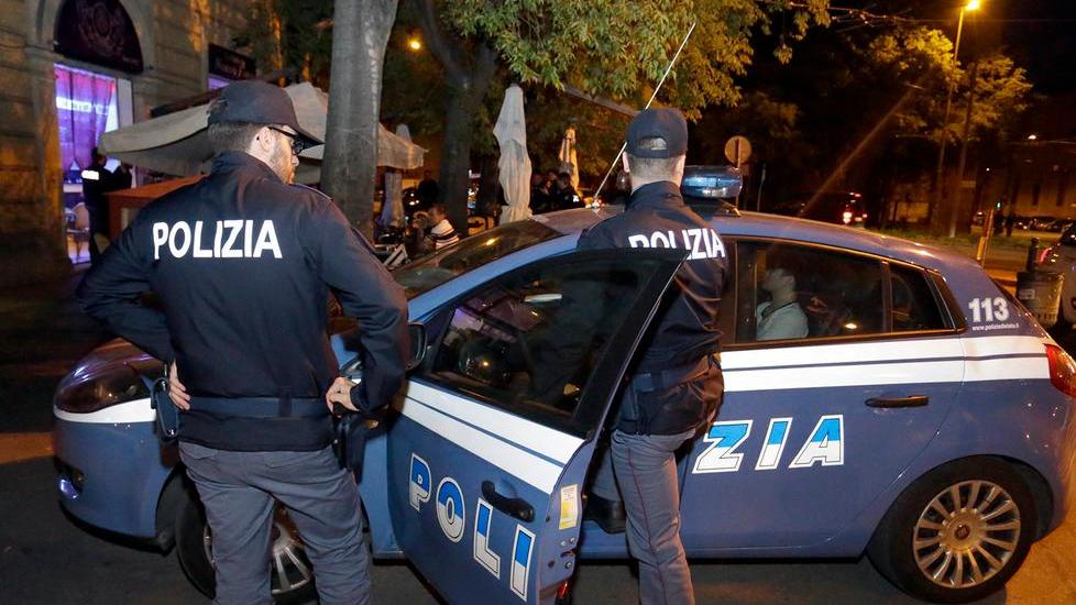 Inseguito e catturato dopo il saccheggio in quattro vetture