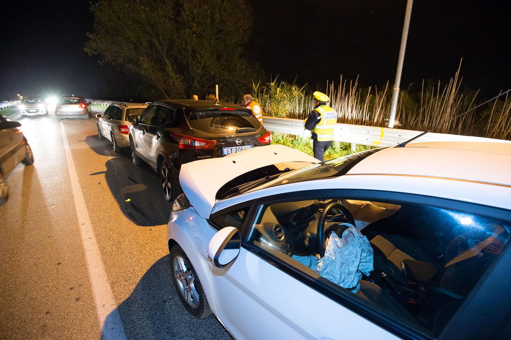 Incidente notturno sulla via Camporcioni (Foto Archivio)
