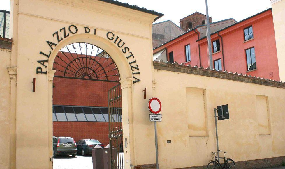 Ruba dall’ufficio del collega alla Berco 