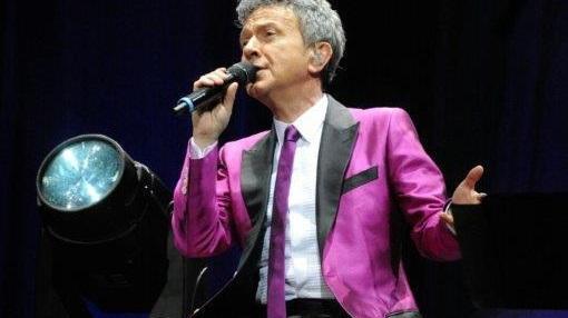 Pupo durante un concerto