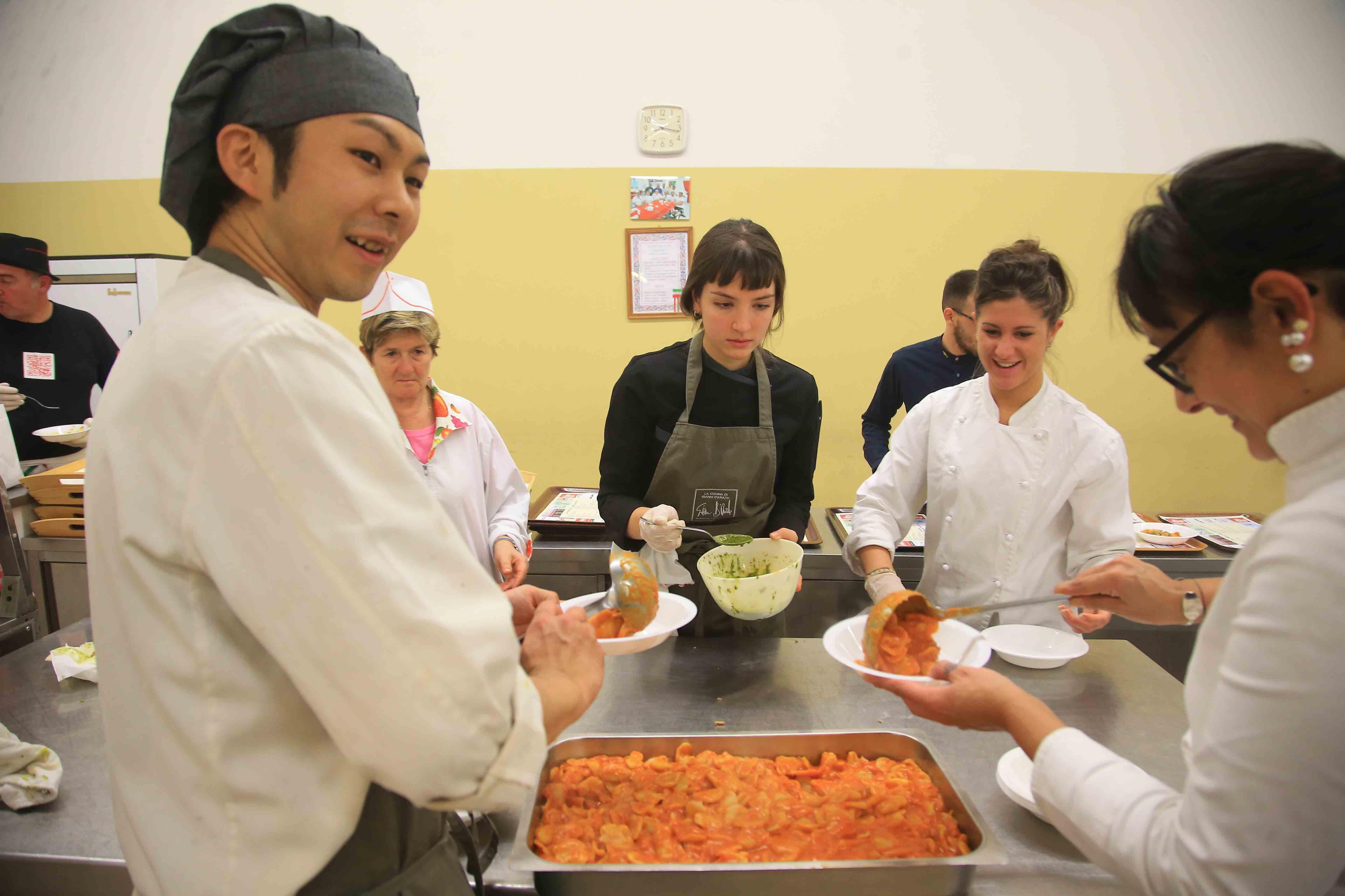 La grande cena di Boorea fa il record: 840 partecipanti per 24 mila euro di incasso