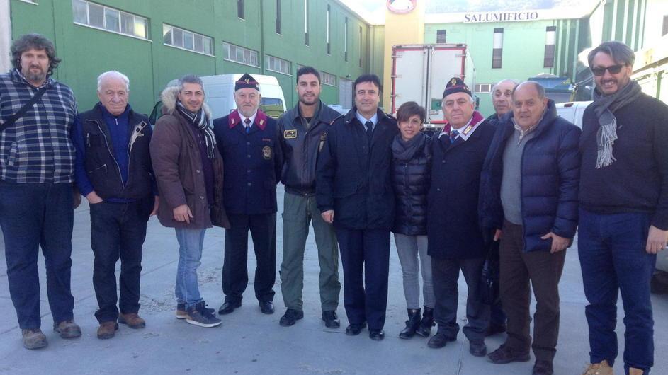 Mille cesti di Natale la carovana del cuore per aiutare Norcia
