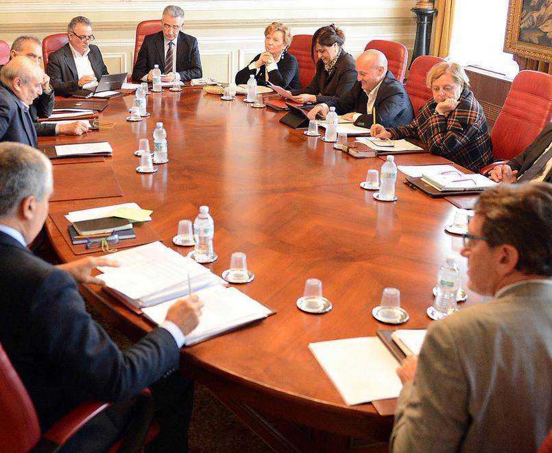 Consiglio provinciale tra i veleni 