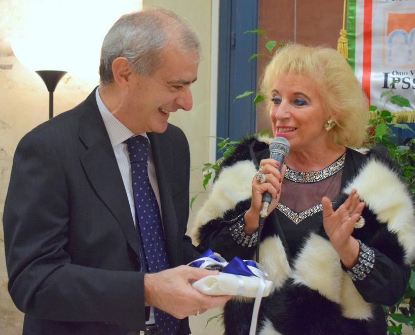 Al prefetto le chiavi di palazzo Pendaglia
