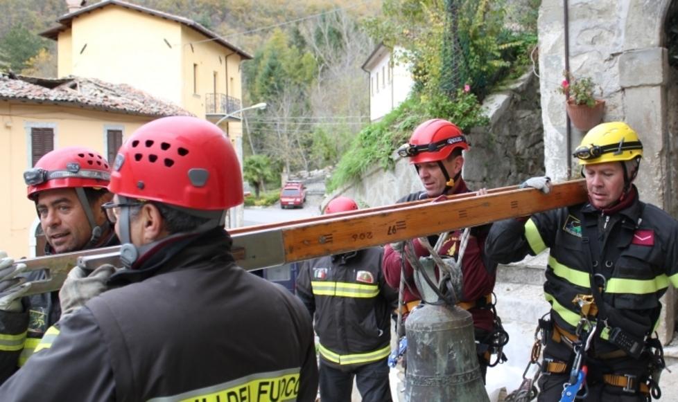 I vigili festeggiano la patrona Tutti i bimbi a Pompieropoli