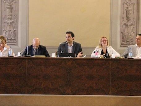 Caso En.Cor, passa la variazione di bilancio 