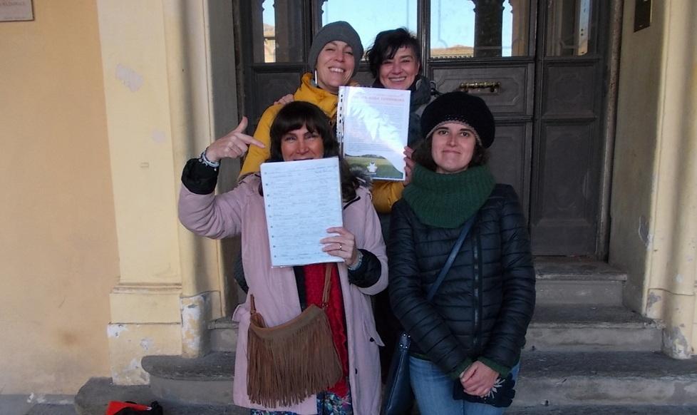 Via Luxemburg, 500 firme contro il nuovo cemento 