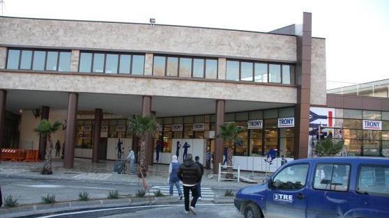 L’Jpermercato ha chiuso. A primavera arriva Trony