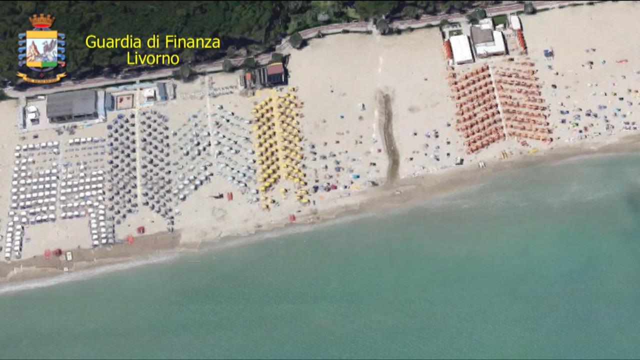Controlli sugli stabilimenti balneari, rilevate evasioni fiscali per 1 milione e 500mila euro