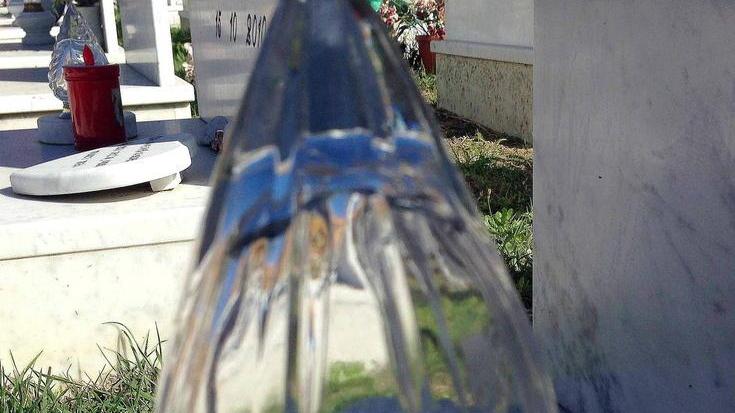 Quel canone retroattivo per i lumini al cimitero
