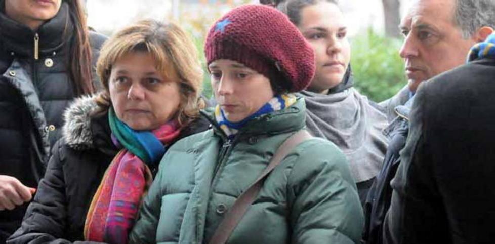 L’abbraccio a Giorgia applausi e lacrime per farle coraggio 