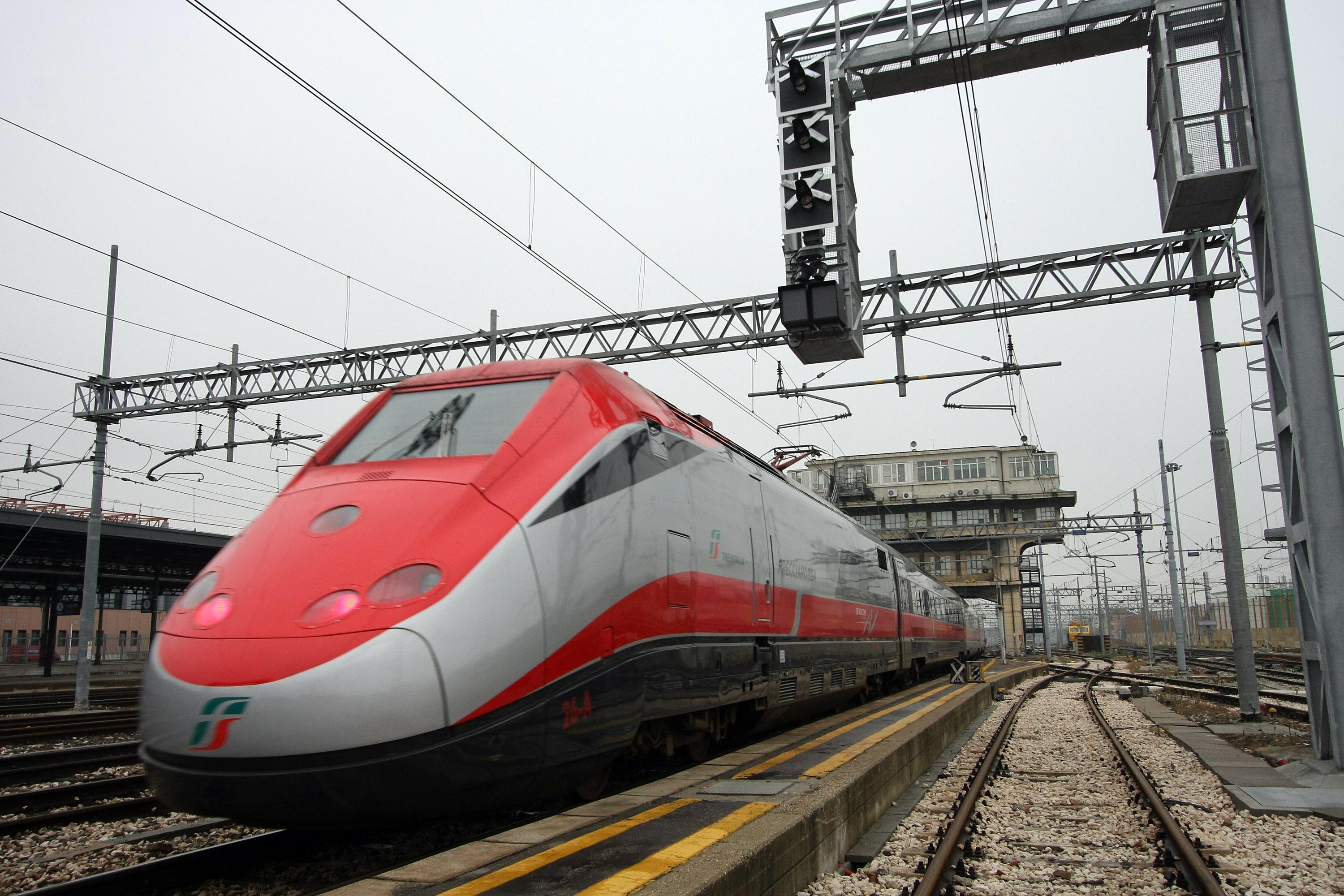 I treni del 2017, la Tirrenica torna indietro di trent’anni 