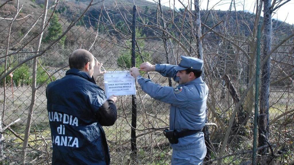 Finanza e Forestale al lavoro insieme (foto d'archivio)