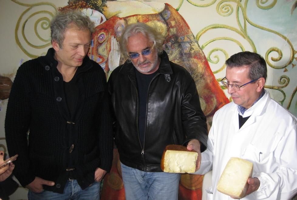 Flavio Briatore porta il pecorino nello store Eataly di Manhattan