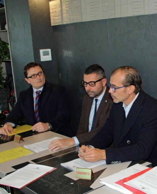 Caccia aperta ai comandanti dei mega yacht 