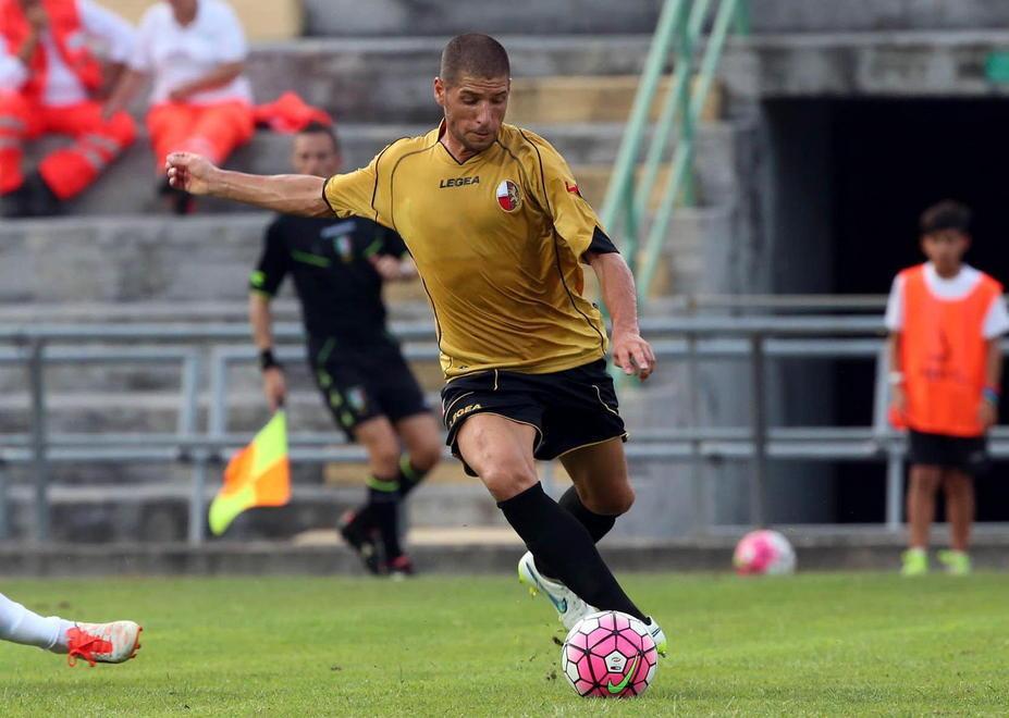 Lucchese, Espeche recupera per il derby 