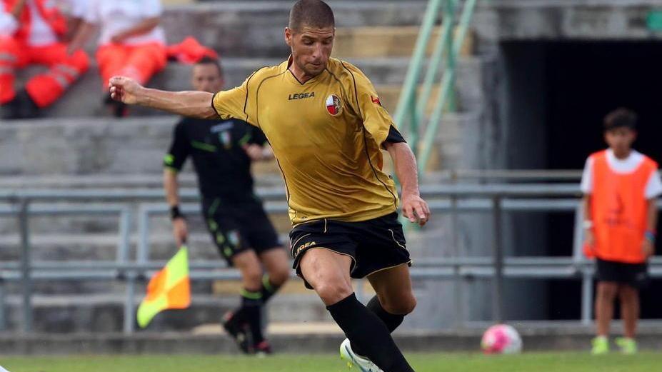 Lucchese, Espeche recupera per il derby