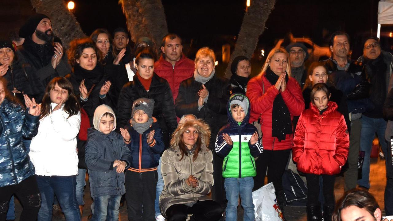 Facce da Notte Bianca pre-natalizia per le vie del centro