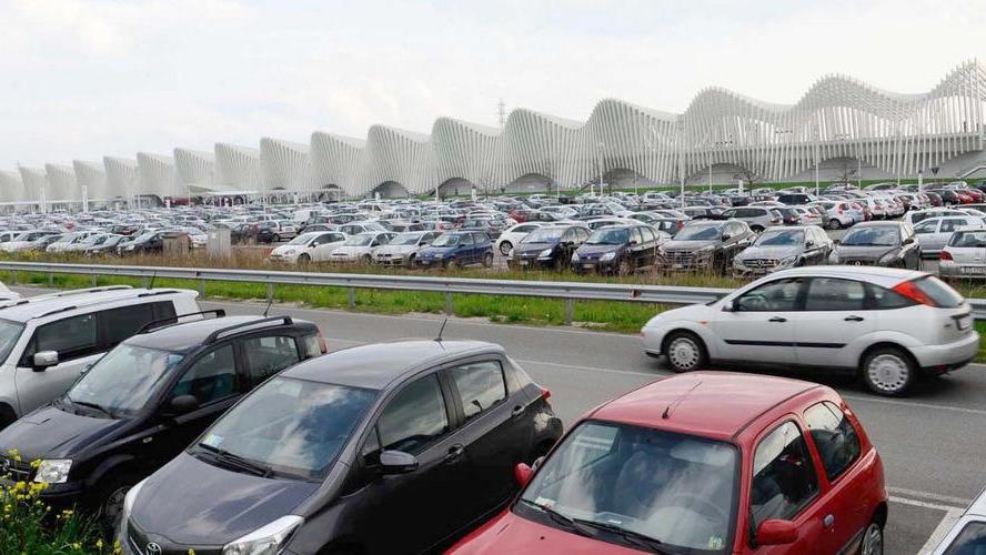 Mediopadana, in arrivo parcheggi a pagamento