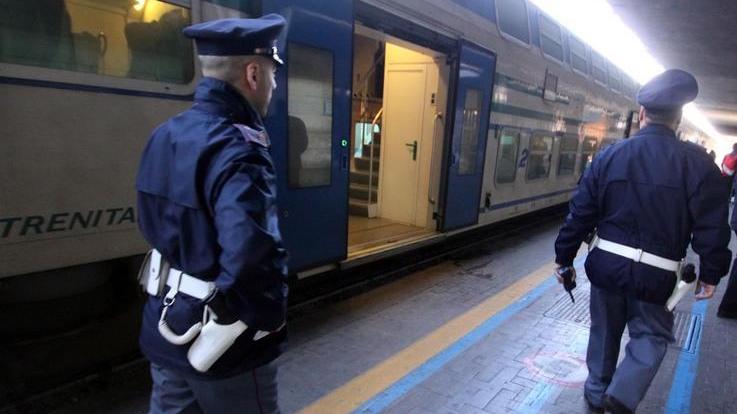 Ragazza aggredita in treno e poi pedinata in stazione