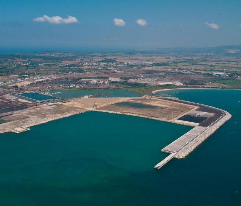 «A Piombino 38 navi da smantellare» 