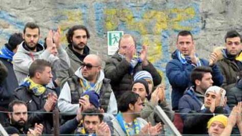 La dedica speciale di tutta la Carrarese a Mauro Giannetti