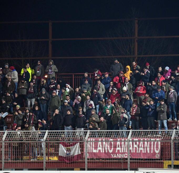 E la curva nord rende omaggio a Fidel Castro