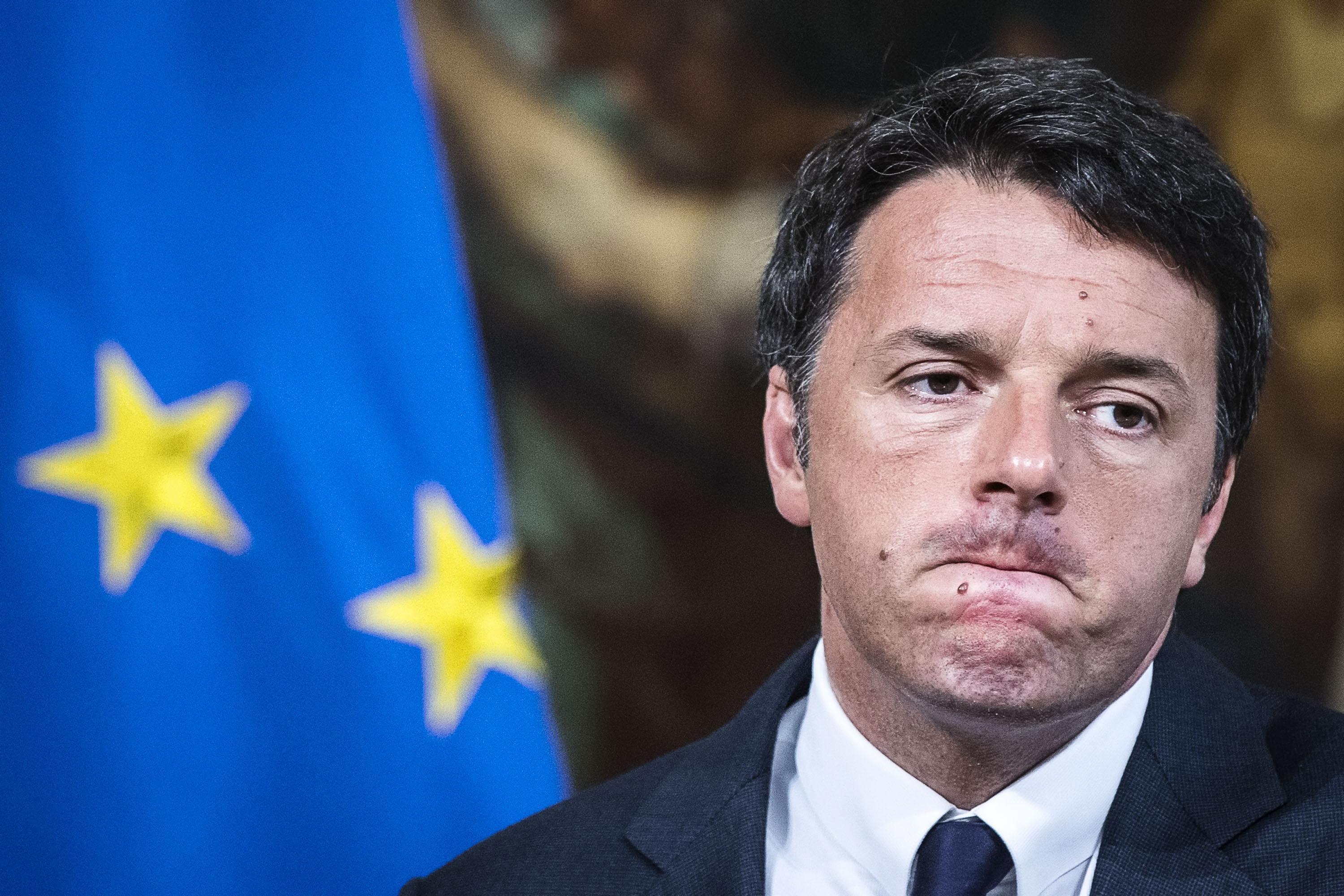 Matteo Renzi annuncia le dimissioni