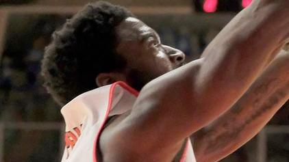 Cantù vince il derby lombardo, a Varese non basta Maynor