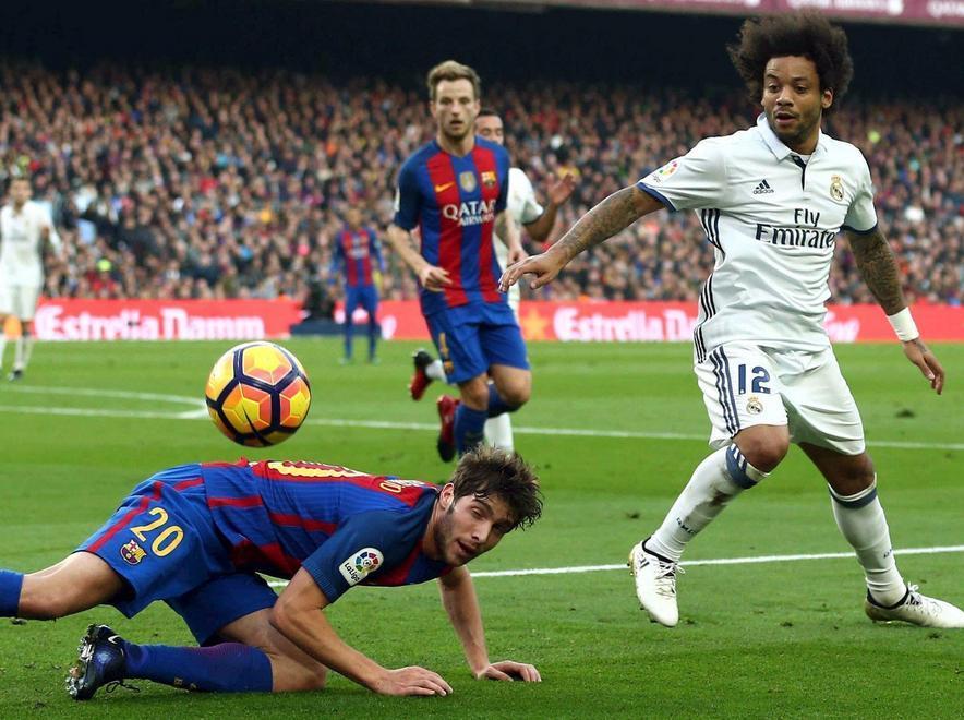 Pari nel “Clasico”, lezione di Conte a Guardiola 