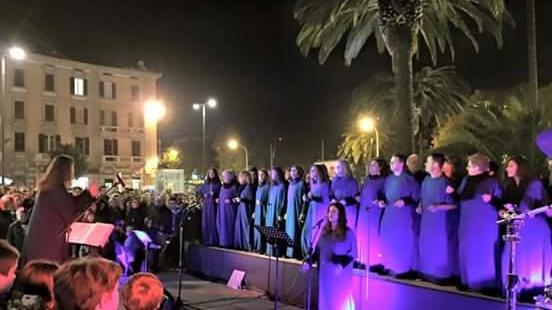Sassari, i cori gospel del “Mug choir” danno il via alle festività