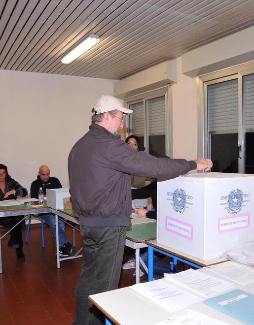 Chi ha perso residenza e voto e il caso della sezione due