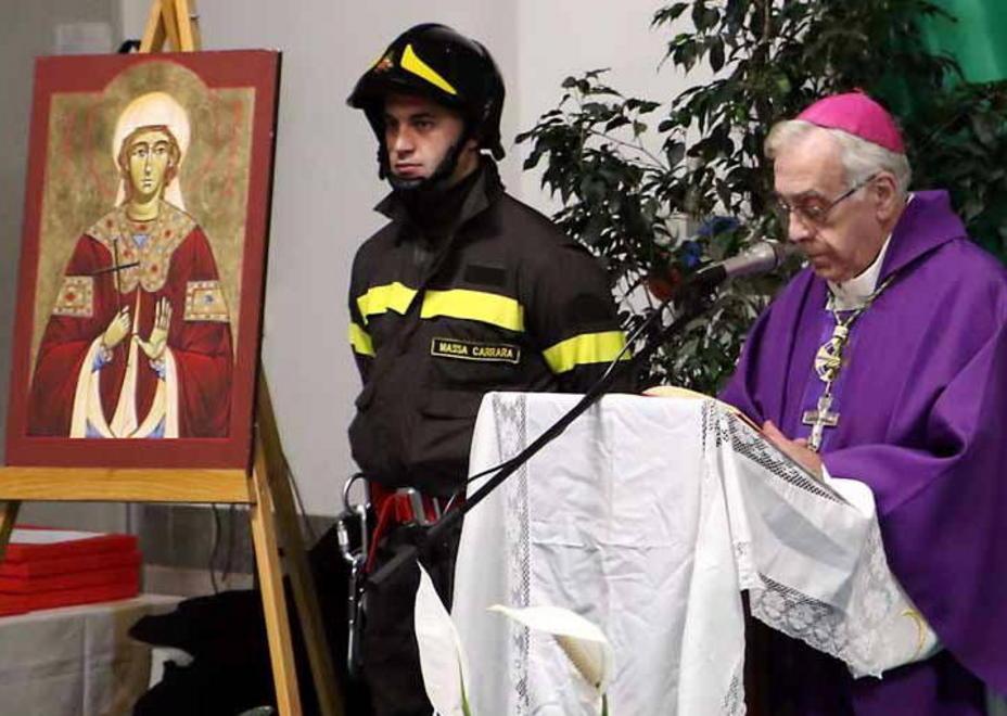 Il grazie del vescovo ai pompieri 