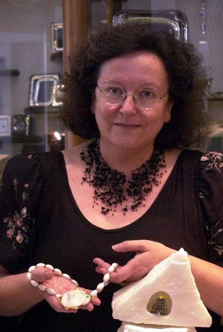 «Assessore Coppola venga a vedere la Carrara bella» 