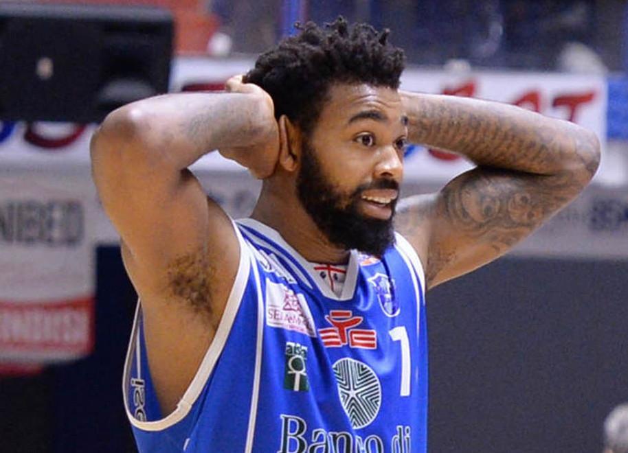 La Dinamo crolla ancora a Brindisi è un vero disastro 