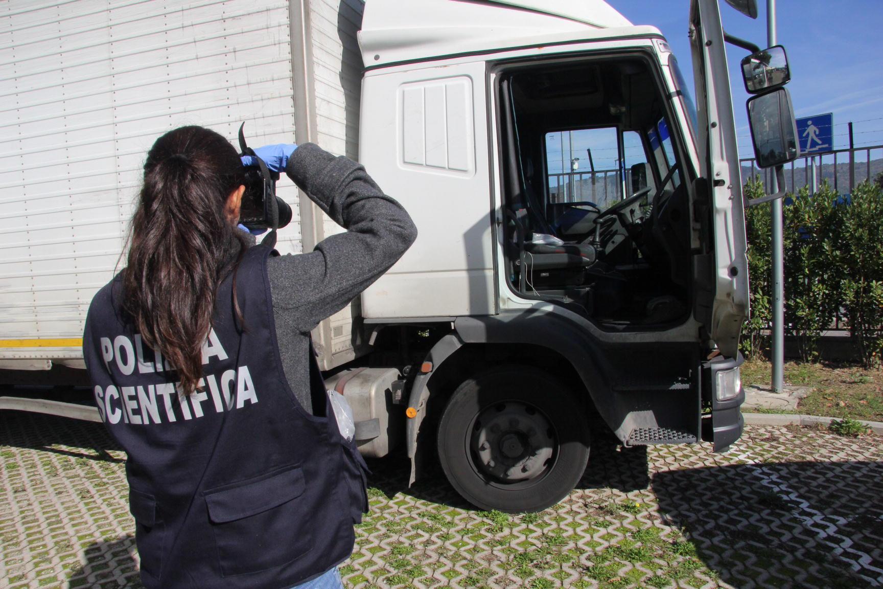 La polizia recupera un camion rubato (archivio)